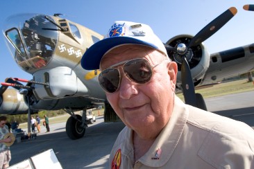 ###Ocala Star-Banner, Paul "Bud" Haedike, B-17 Bombardier, Dunnellon, FL - Contact photographer at 352-598-7976### Paul "Bud" Haedike, a World War II B-17 Bombardier, stands next to a B-17 at the Dunnellon Airport, Friday afternoon, March 17, 2006, Dunnellon, FL. ( Jannet Walsh/Star-Banner)2006