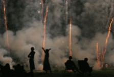 ###NEWS - The Jaycees God and Country Day, Ocala - CONTACT PHOTOGRAPHER 352-598-7976 - cell### Fireworks starts at the Golden Hills Golf and Turf Club, located on U.S. 27, about four miles west of Interstate 75, Monday evening, July 4, 2005, in Ocala, FL. (Jannet Walsh/Star-Banner)2005